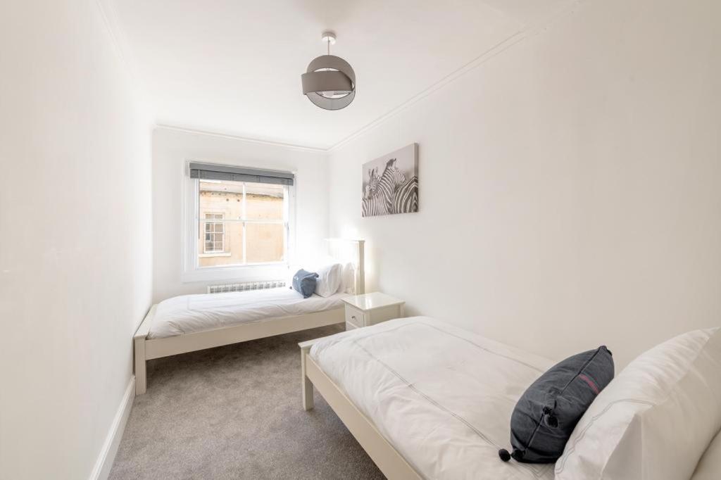 Flat In Bath City Centre ภายนอก รูปภาพ