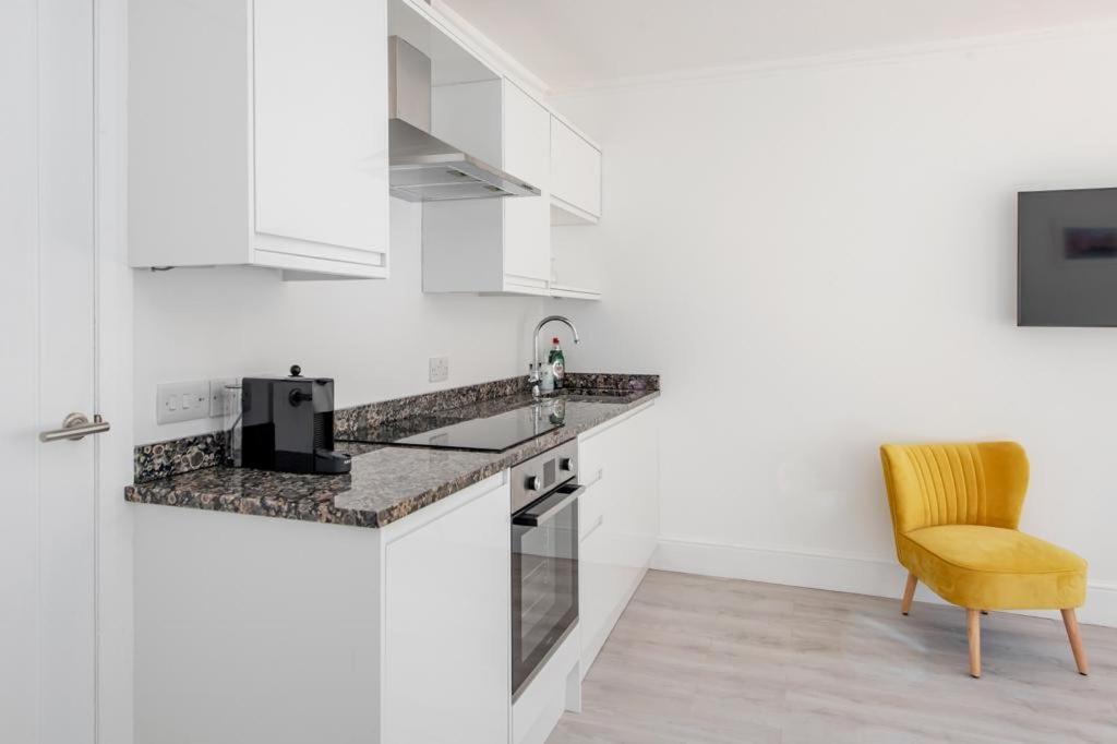 Flat In Bath City Centre ภายนอก รูปภาพ